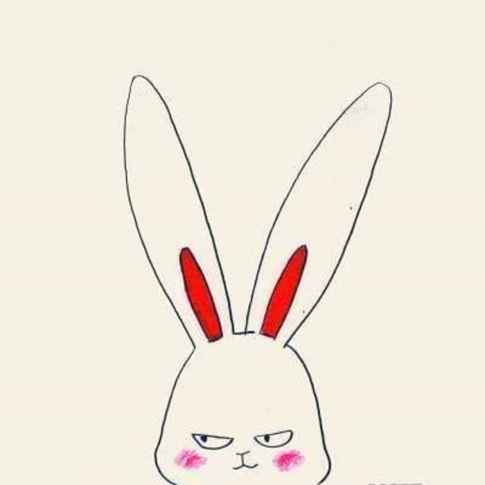 耳朵很长的可爱卡通兔子头像