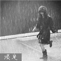 雨中微信头像女