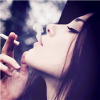 坏女孩抽烟头像女生