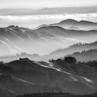 唯美宏伟大山风景头像