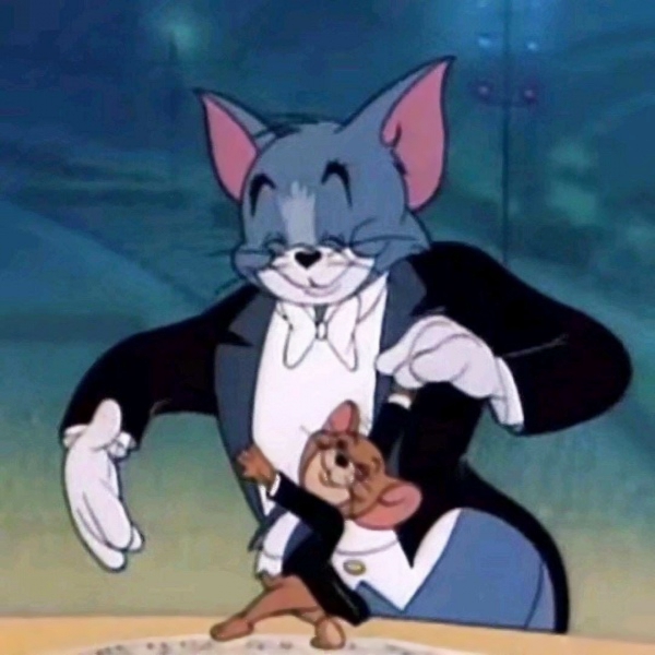 猫和老鼠的头像情侣版