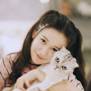 抱着猫的女生头像最新真人可爱治愈图片